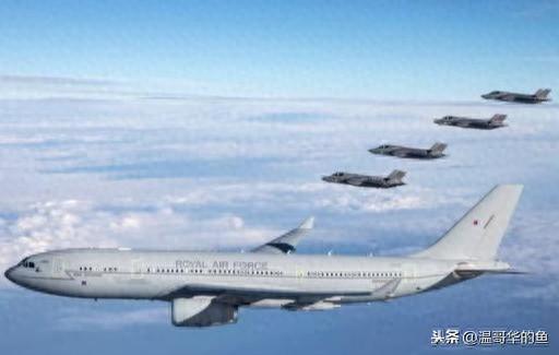 很多人好奇飛機在空中是怎么加油的，聊聊空中加油細節(jié)